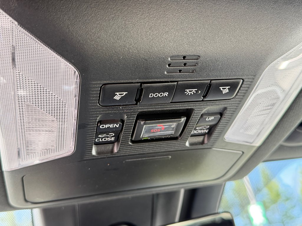 2021 Toyota RAV4 XSE HYBRIDE / GROUPE TECHNO/ TOIT / LE PLUS ÉQUIPÉ in Thetford Mines, Quebec - 57 - w1024h768px