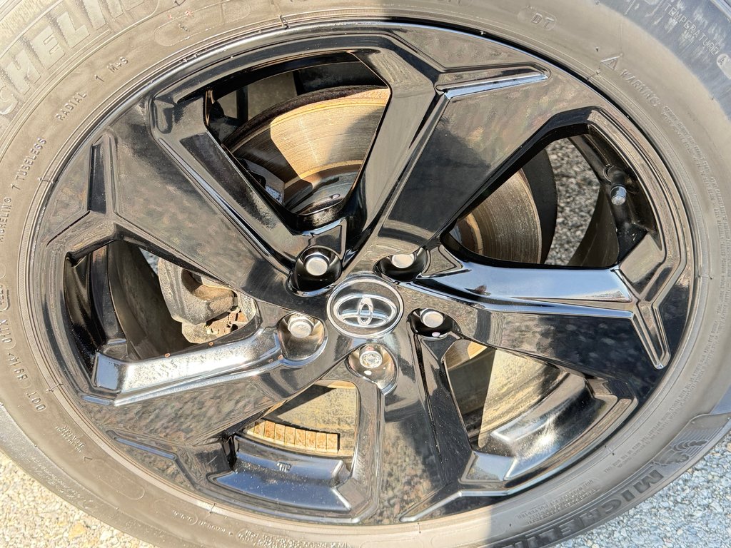 2021 Toyota RAV4 XSE HYBRIDE / GROUPE TECHNO/ TOIT / LE PLUS ÉQUIPÉ in Thetford Mines, Quebec - 16 - w1024h768px