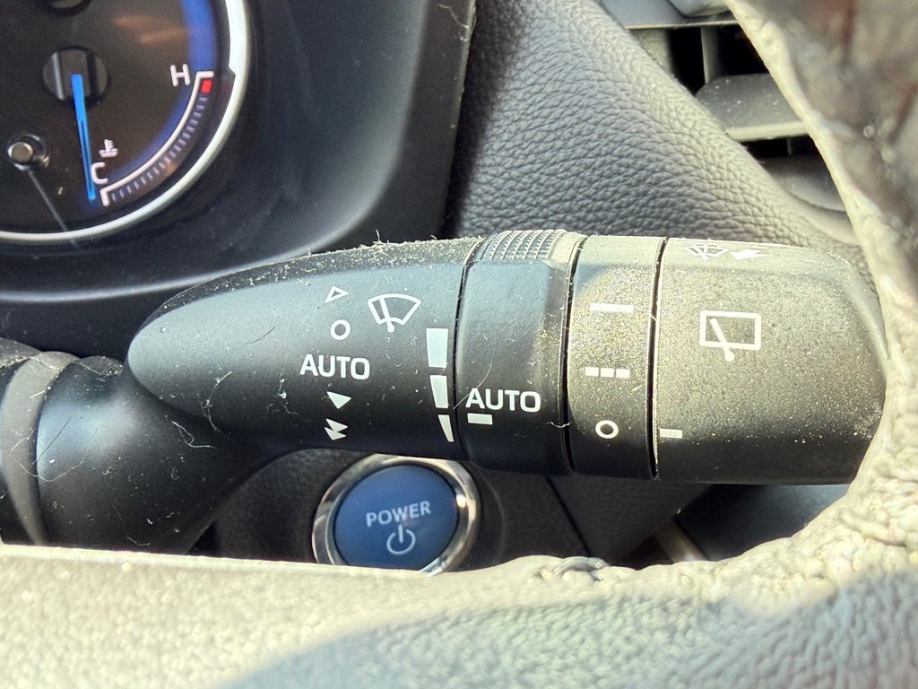 2021 Toyota RAV4 XSE HYBRIDE / GROUPE TECHNO/ TOIT / LE PLUS ÉQUIPÉ in Thetford Mines, Quebec - 41 - w1024h768px