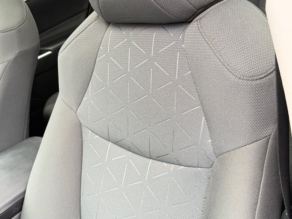 Toyota RAV4 XLE AWD / ATTACHE REMORQUE / FREINS NEUFS / 2021 à Thetford Mines, Québec - 34 - w1024h768px