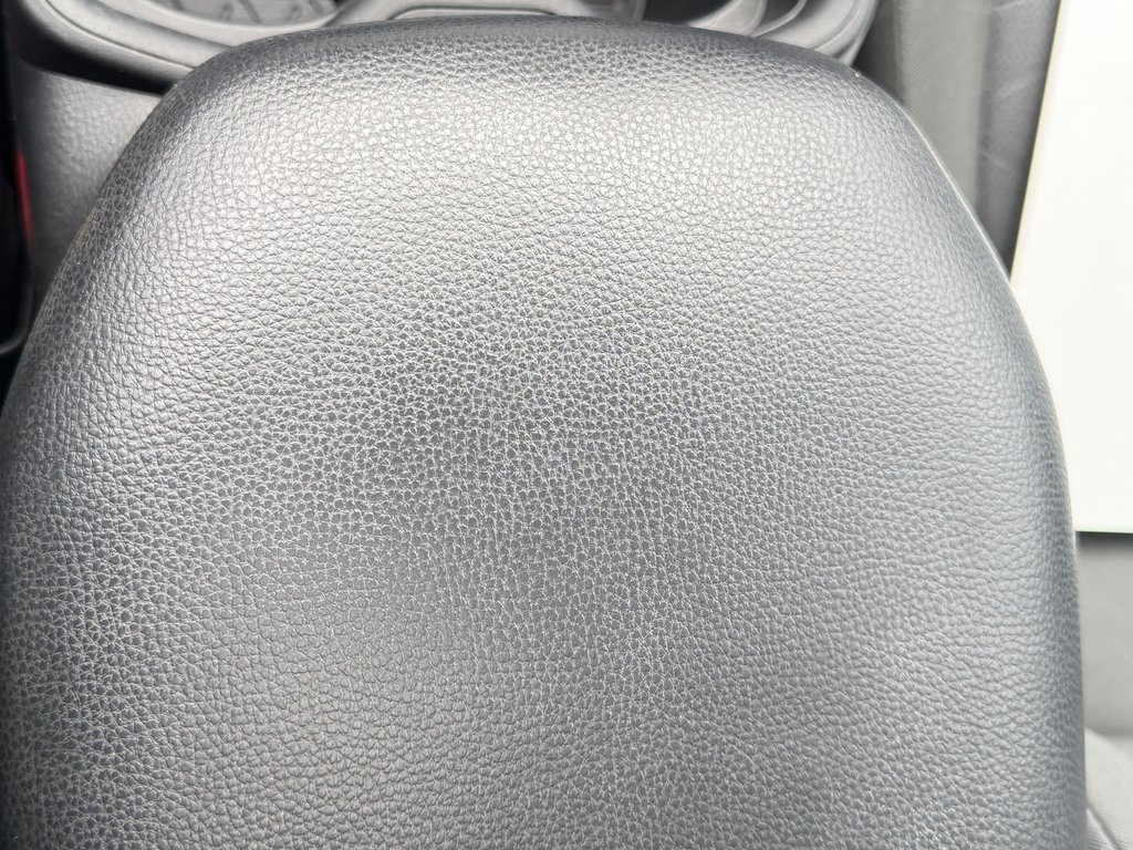 Toyota RAV4 XLE AWD / ATTACHE REMORQUE / FREINS NEUFS / 2021 à Thetford Mines, Québec - 49 - w1024h768px