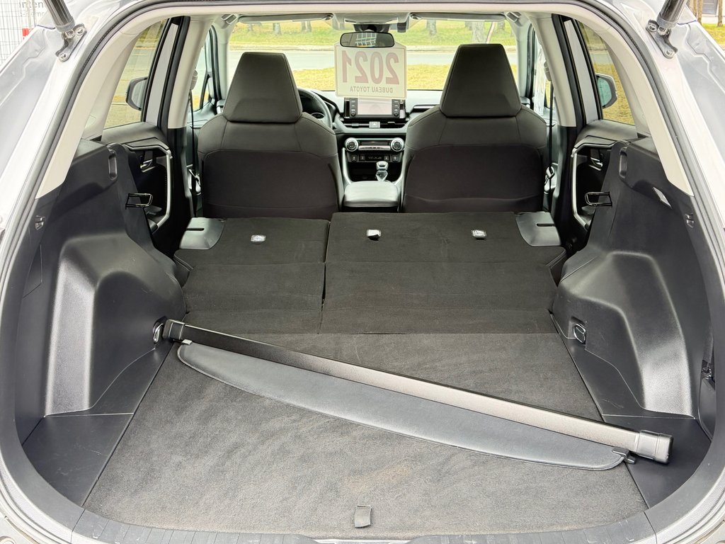 Toyota RAV4 XLE AWD / ATTACHE REMORQUE / FREINS NEUFS / 2021 à Thetford Mines, Québec - 58 - w1024h768px