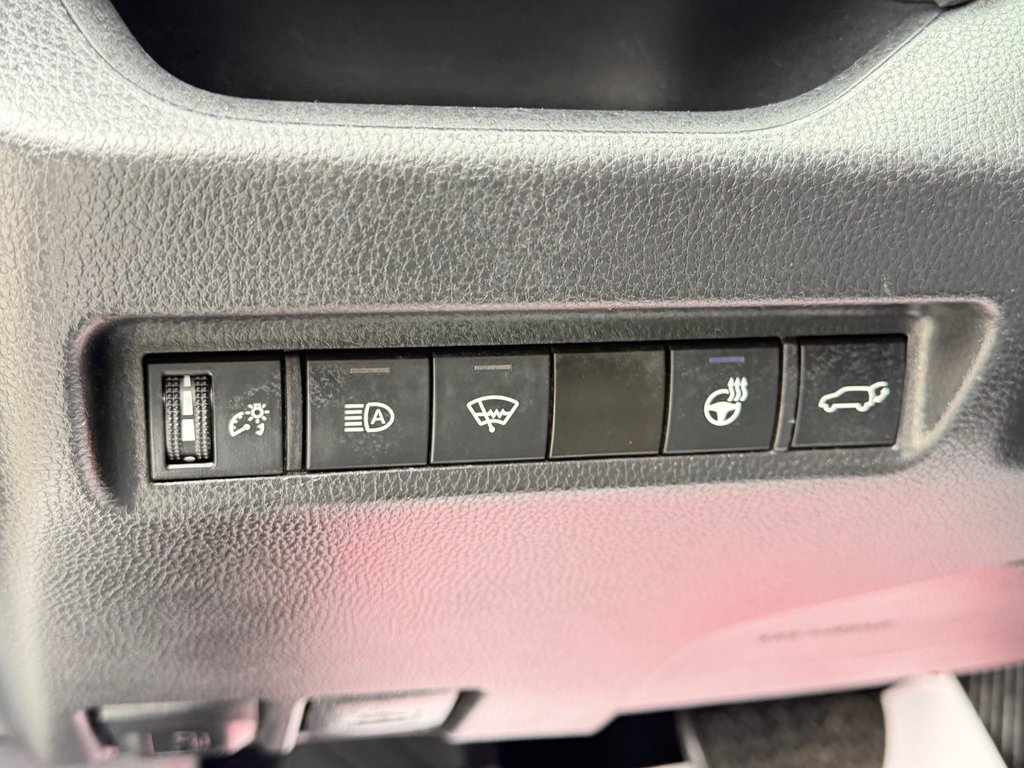 Toyota RAV4 XLE AWD / ATTACHE REMORQUE / FREINS NEUFS / 2021 à Thetford Mines, Québec - 36 - w1024h768px