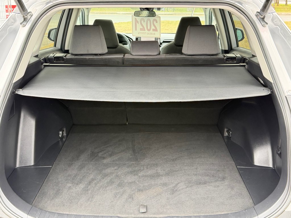Toyota RAV4 XLE AWD / ATTACHE REMORQUE / FREINS NEUFS / 2021 à Thetford Mines, Québec - 57 - w1024h768px