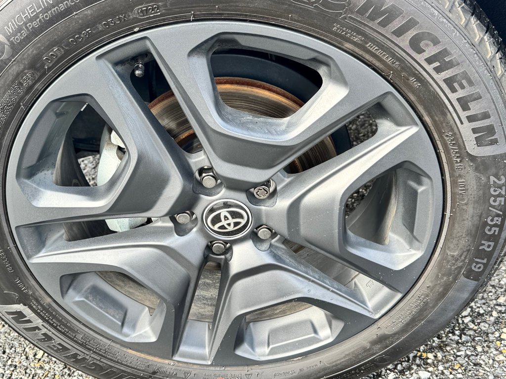 Toyota RAV4 TRAIL AWD / ÉTAT NEUF / 9 959 km /  3500 LBS REMORQUAGE 2022 à Thetford Mines, Québec - 15 - w1024h768px