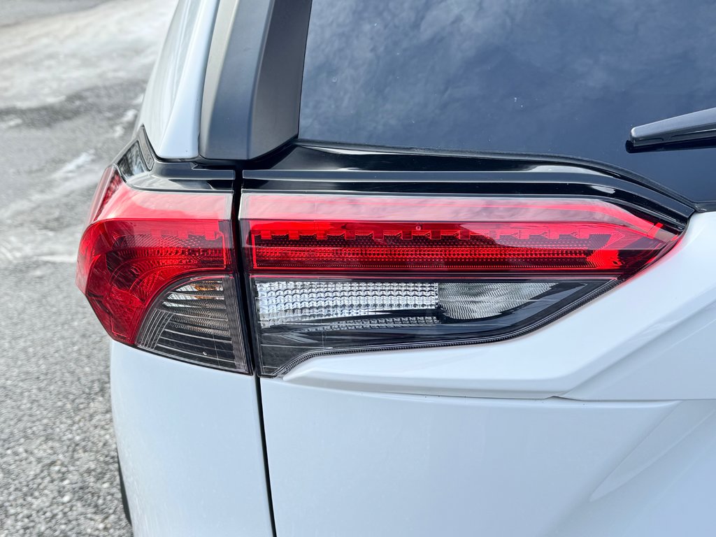 Toyota RAV4 TRAIL AWD / ÉTAT NEUF / 9 959 km /  3500 LBS REMORQUAGE 2022 à Thetford Mines, Québec - 22 - w1024h768px