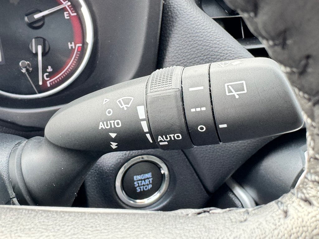 Toyota RAV4 TRAIL AWD / ÉTAT NEUF / 9 959 km /  3500 LBS REMORQUAGE 2022 à Thetford Mines, Québec - 38 - w1024h768px