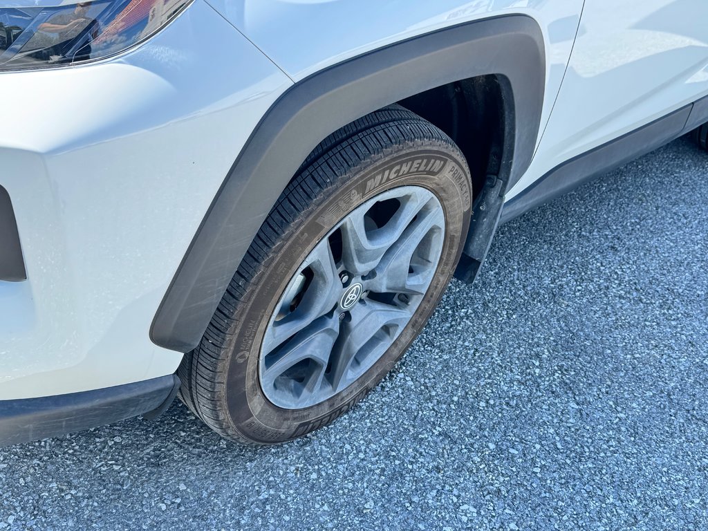 Toyota RAV4 TRAIL AWD / ÉTAT NEUF /  10500km /  3500 LBS REMORQUAGE 2022 à Thetford Mines, Québec - 14 - w1024h768px