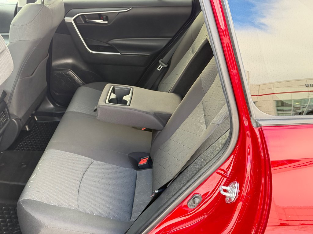 Toyota RAV4 XLE AWD / VALEUR DE REVENTE INCROYABLE / 2022 à Thetford Mines, Québec - 54 - w1024h768px