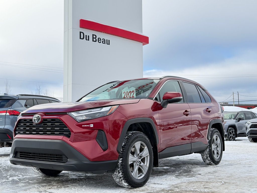 Toyota RAV4 XLE AWD / VALEUR DE REVENTE INCROYABLE / 2022 à Thetford Mines, Québec - 1 - w1024h768px