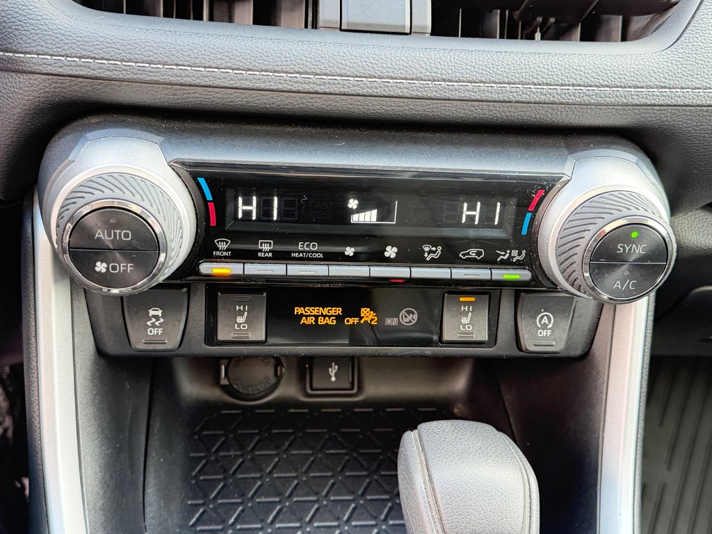 Toyota RAV4 XLE AWD / VALEUR DE REVENTE INCROYABLE / 2022 à Thetford Mines, Québec - 42 - w1024h768px