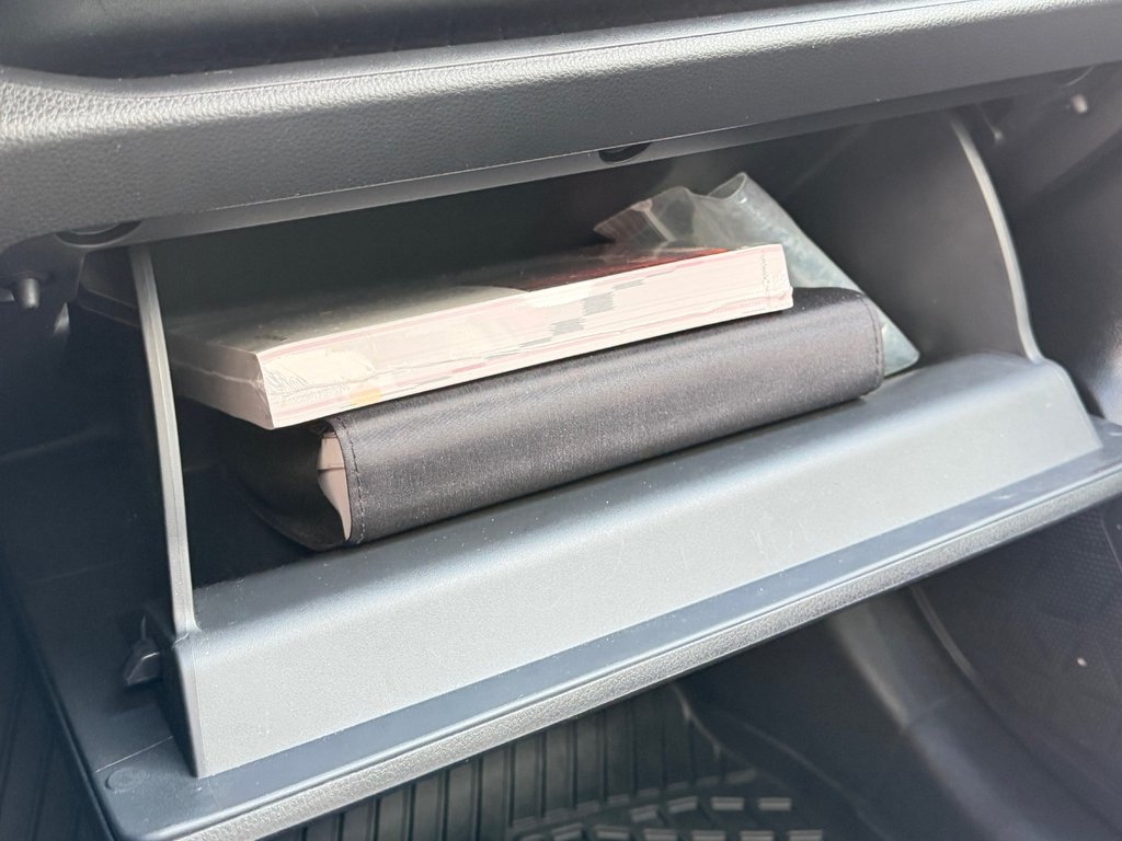 Toyota RAV4 XLE AWD / VALEUR DE REVENTE INCROYABLE / 2022 à Thetford Mines, Québec - 50 - w1024h768px