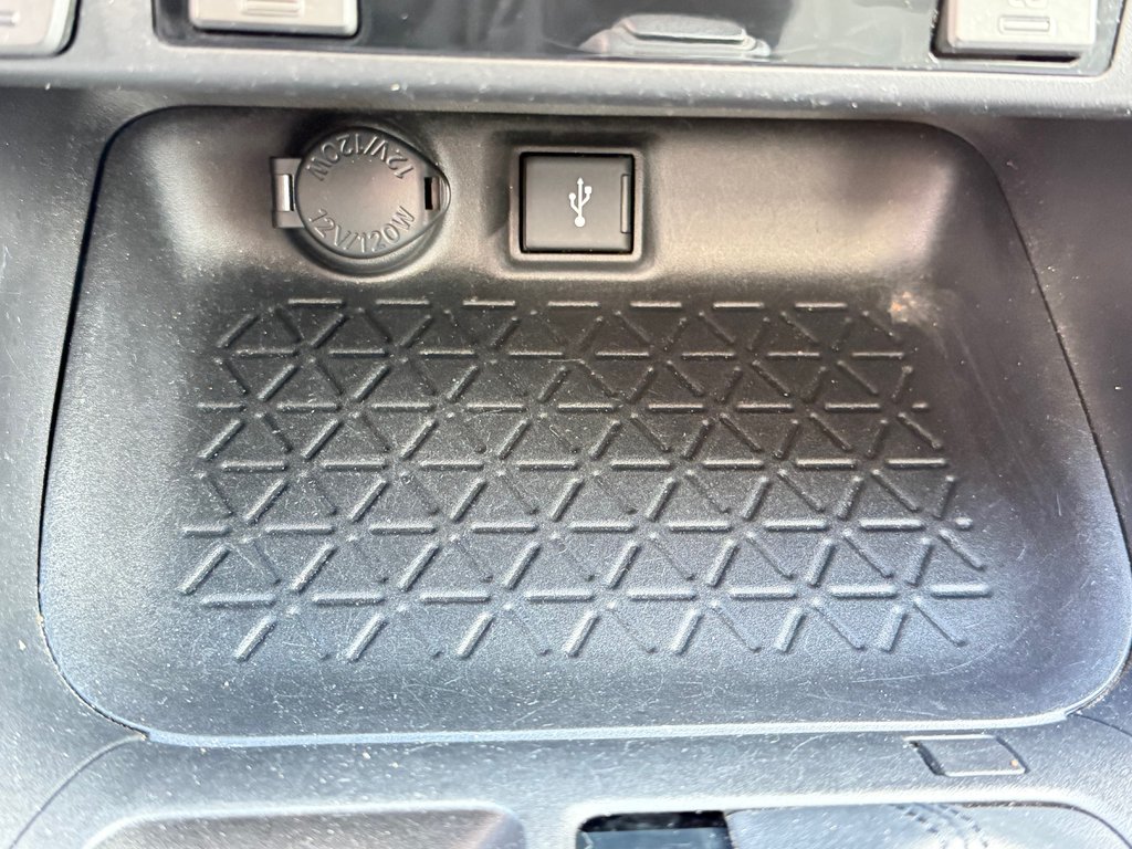 Toyota RAV4 XLE AWD / VALEUR DE REVENTE INCROYABLE / 2022 à Thetford Mines, Québec - 44 - w1024h768px