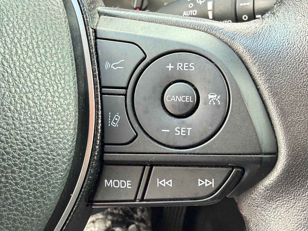 Toyota RAV4 XLE AWD / VALEUR DE REVENTE INCROYABLE / 2022 à Thetford Mines, Québec - 37 - w1024h768px