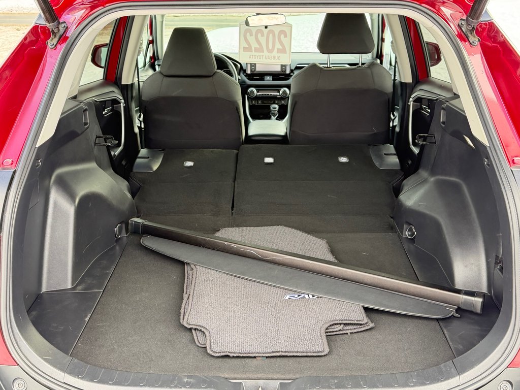 Toyota RAV4 XLE AWD / VALEUR DE REVENTE INCROYABLE / 2022 à Thetford Mines, Québec - 59 - w1024h768px