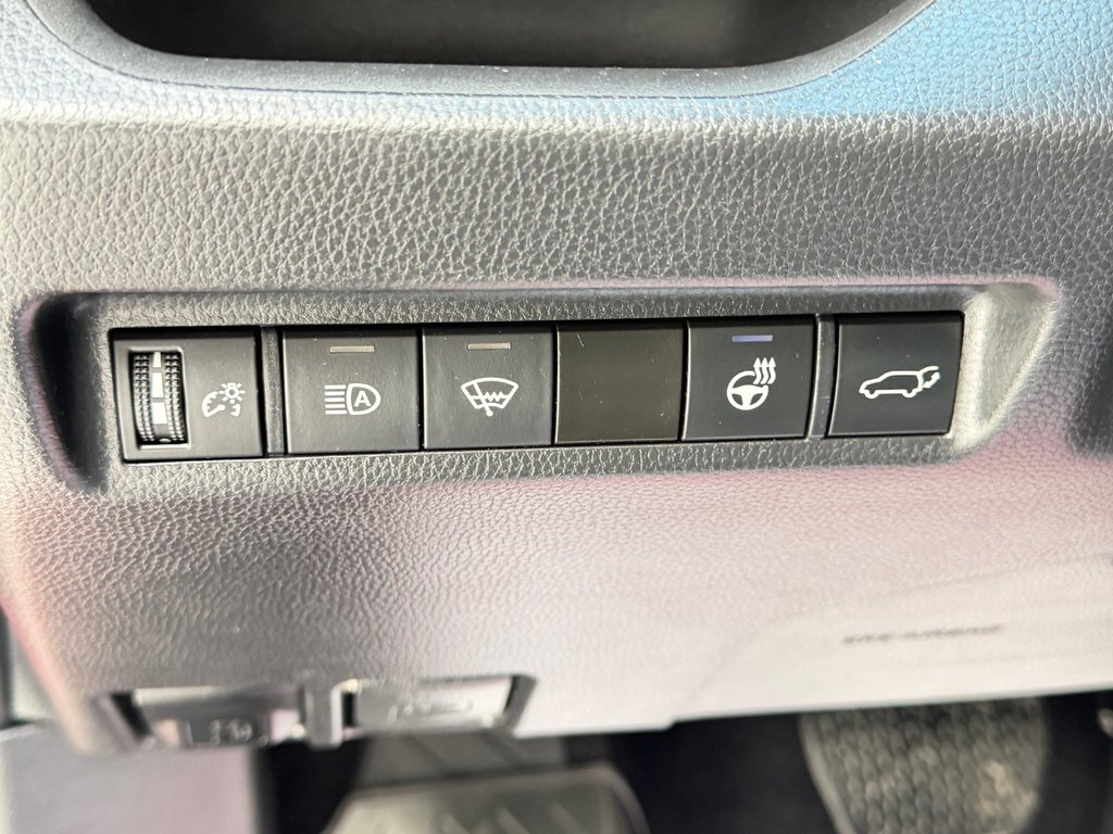 Toyota RAV4 XLE AWD / VALEUR DE REVENTE INCROYABLE / 2022 à Thetford Mines, Québec - 33 - w1024h768px
