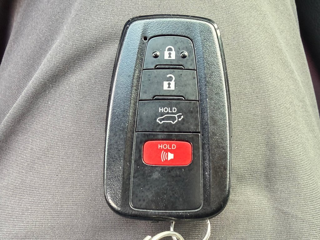 Toyota RAV4 XLE AWD / VALEUR DE REVENTE INCROYABLE / 2022 à Thetford Mines, Québec - 52 - w1024h768px