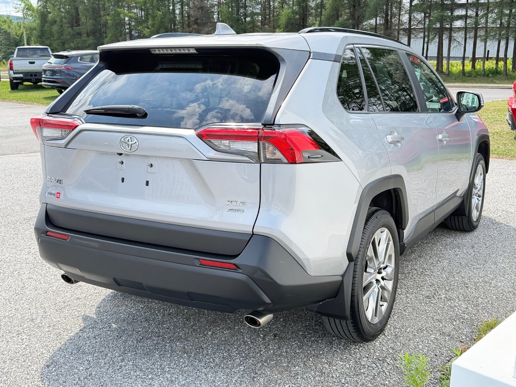 Toyota RAV4 XLE PREMIUM AWD / BAS KILOS / PRIX IMBATTABLE / 2022 à Thetford Mines, Québec - 5 - w1024h768px