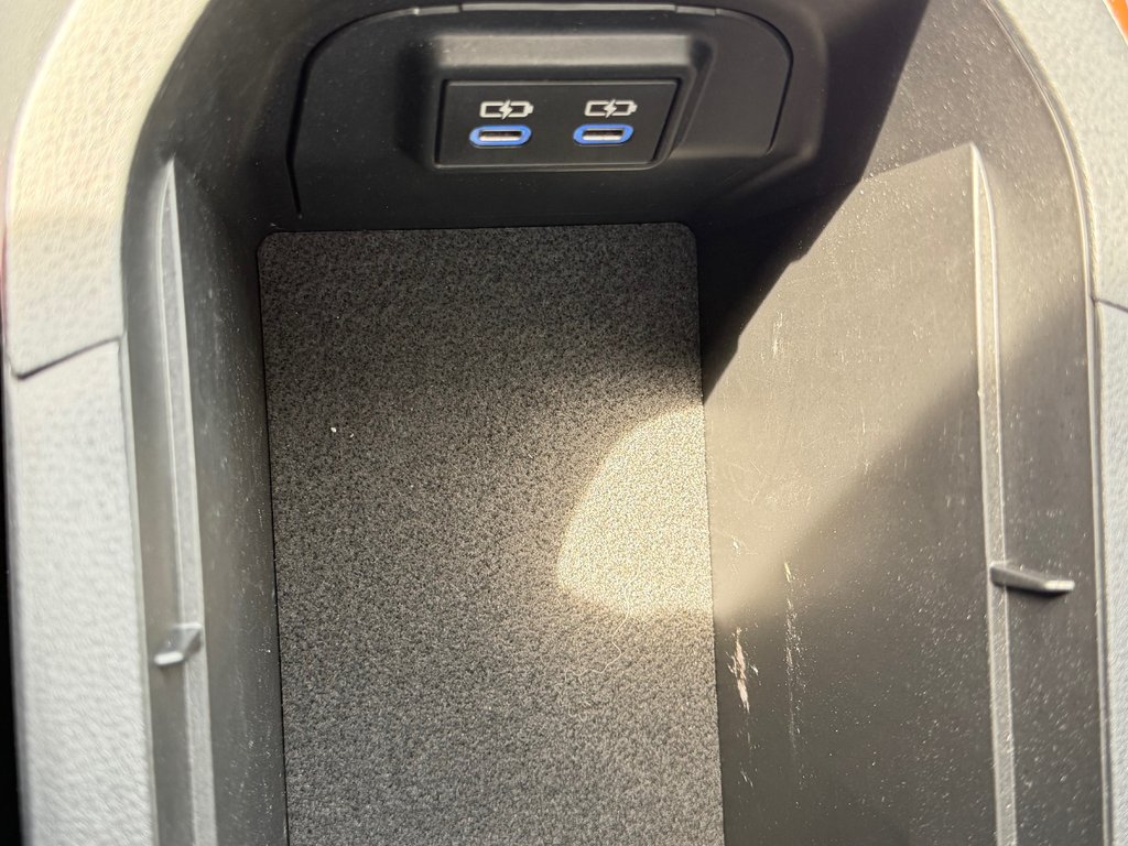 Toyota RAV4 XLE PREMIUM AWD / BAS KILOS / PRIX IMBATTABLE / 2022 à Thetford Mines, Québec - 52 - w1024h768px