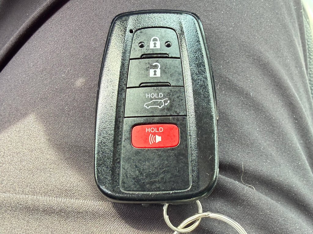 Toyota RAV4 XLE PREMIUM AWD / BAS KILOS / PRIX IMBATTABLE / 2022 à Thetford Mines, Québec - 54 - w1024h768px