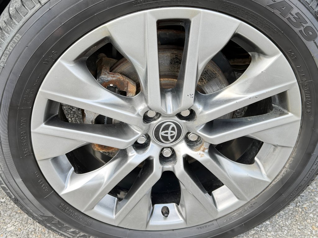 Toyota RAV4 XLE PREMIUM AWD / BAS KILOS / PRIX IMBATTABLE / 2022 à Thetford Mines, Québec - 15 - w1024h768px