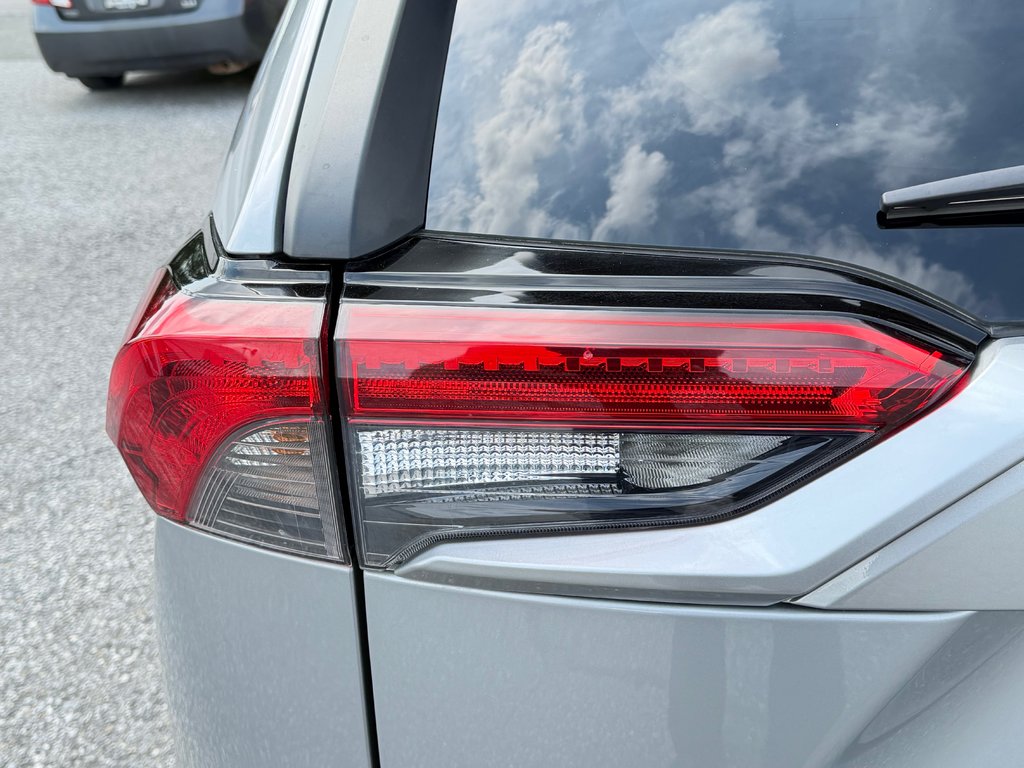 Toyota RAV4 XLE PREMIUM AWD / BAS KILOS / PRIX IMBATTABLE / 2022 à Thetford Mines, Québec - 24 - w1024h768px