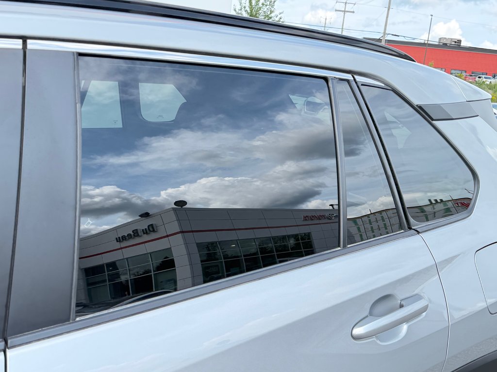 Toyota RAV4 XLE PREMIUM AWD / BAS KILOS / PRIX IMBATTABLE / 2022 à Thetford Mines, Québec - 22 - w1024h768px