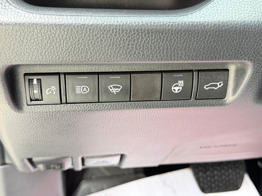 Toyota RAV4 XLE PREMIUM AWD / BAS KILOS / PRIX IMBATTABLE / 2022 à Thetford Mines, Québec - 37 - w1024h768px