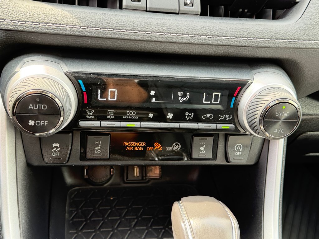 Toyota RAV4 XLE PREMIUM AWD / BAS KILOS / PRIX IMBATTABLE / 2022 à Thetford Mines, Québec - 47 - w1024h768px