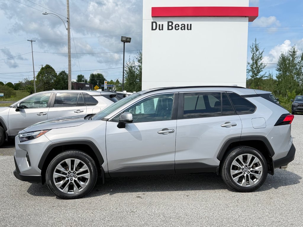 Toyota RAV4 XLE PREMIUM AWD / BAS KILOS / PRIX IMBATTABLE / 2022 à Thetford Mines, Québec - 8 - w1024h768px