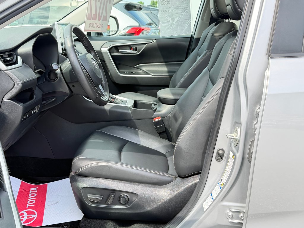 Toyota RAV4 XLE PREMIUM AWD / BAS KILOS / PRIX IMBATTABLE / 2022 à Thetford Mines, Québec - 33 - w1024h768px