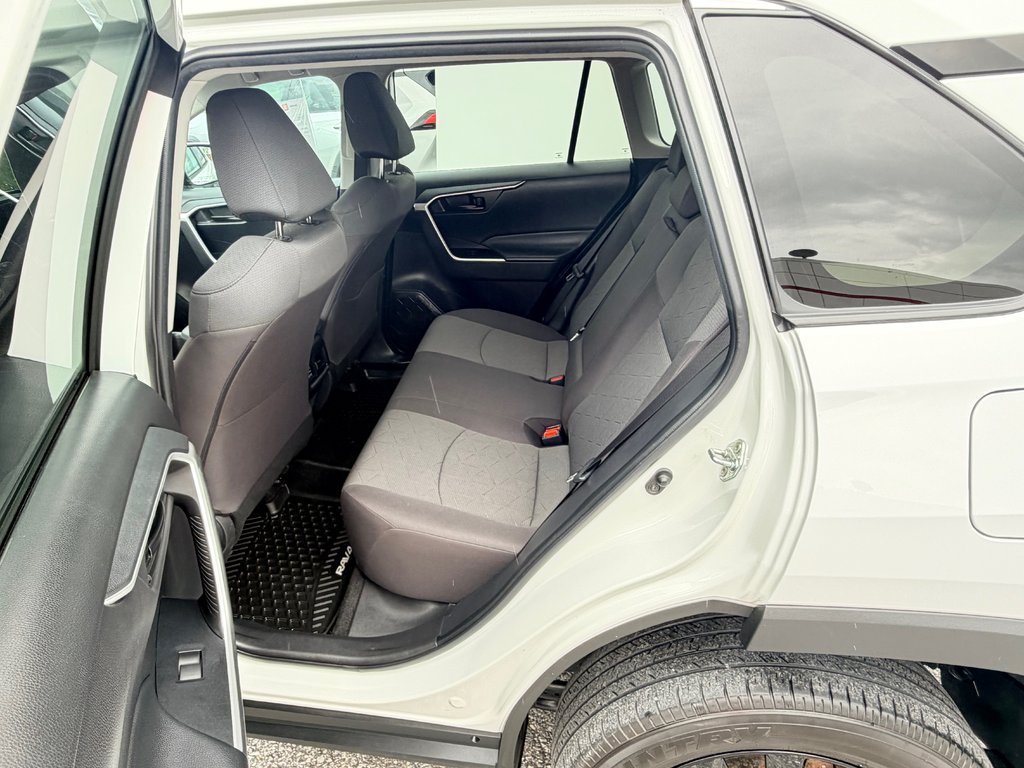 2022 Toyota RAV4 LE AWD / MEILLEUR VUS SUR LE MARCHÉ POINT FINAL / in Thetford Mines, Quebec - 37 - w1024h768px