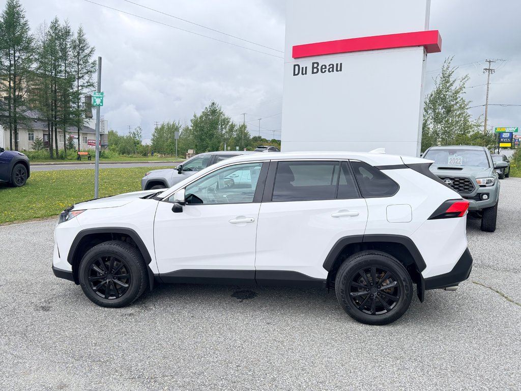 2022 Toyota RAV4 LE AWD / MEILLEUR VUS SUR LE MARCHÉ POINT FINAL / in Thetford Mines, Quebec - 9 - w1024h768px