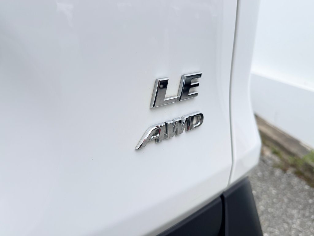 2022 Toyota RAV4 LE AWD / MEILLEUR VUS SUR LE MARCHÉ POINT FINAL / in Thetford Mines, Quebec - 19 - w1024h768px