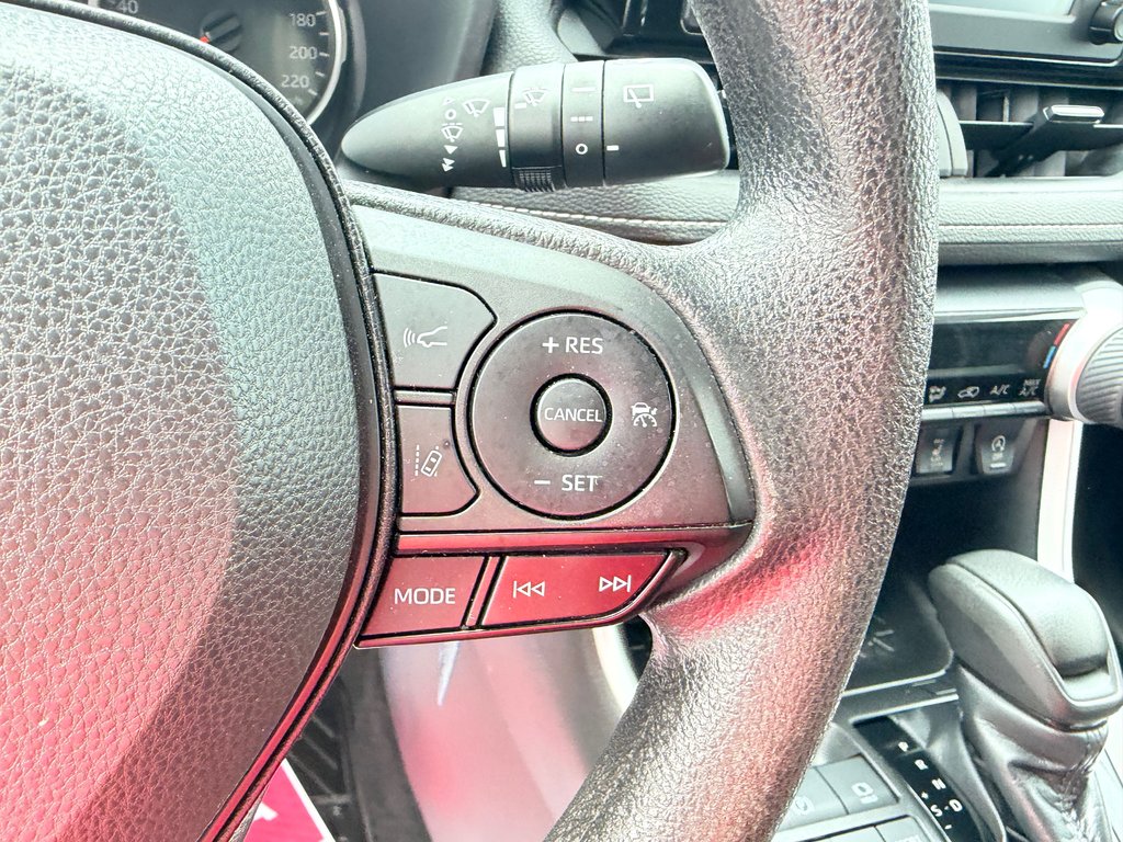 2022 Toyota RAV4 LE AWD / MEILLEUR VUS SUR LE MARCHÉ POINT FINAL / in Thetford Mines, Quebec - 28 - w1024h768px