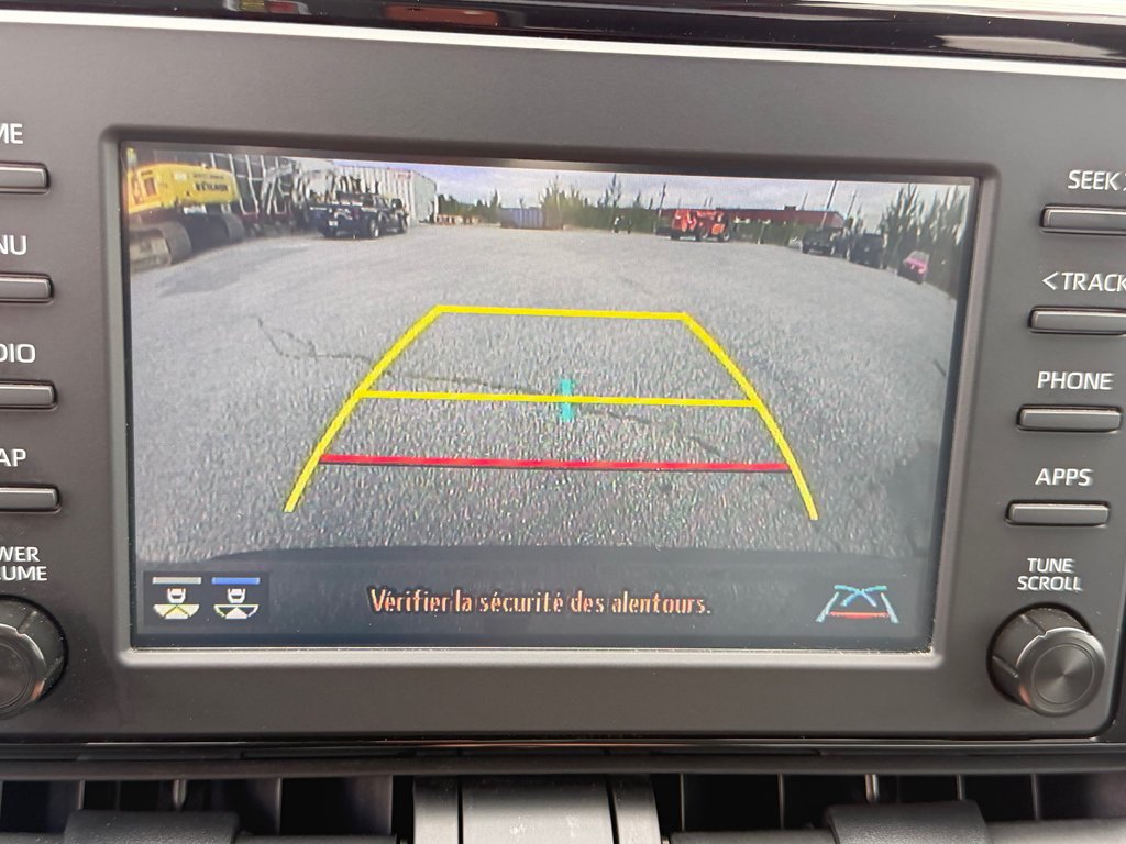 Toyota RAV4 XLE AWD / HITCH / DÉMARREUR DISTANCE / 2022 à Thetford Mines, Québec - 44 - w1024h768px