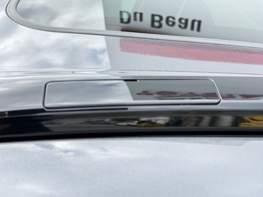 Toyota RAV4 XLE AWD / HITCH / DÉMARREUR DISTANCE / 2022 à Thetford Mines, Québec - 20 - w1024h768px