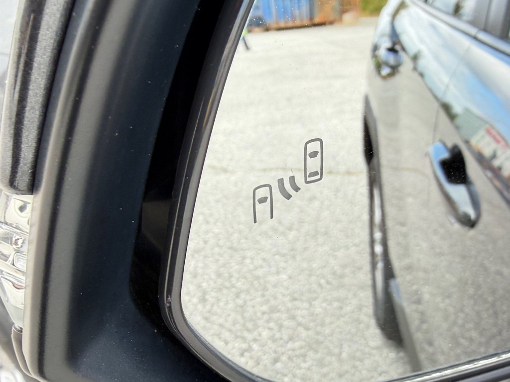 Toyota RAV4 XLE AWD / HITCH / DÉMARREUR DISTANCE / 2022 à Thetford Mines, Québec - 29 - w1024h768px