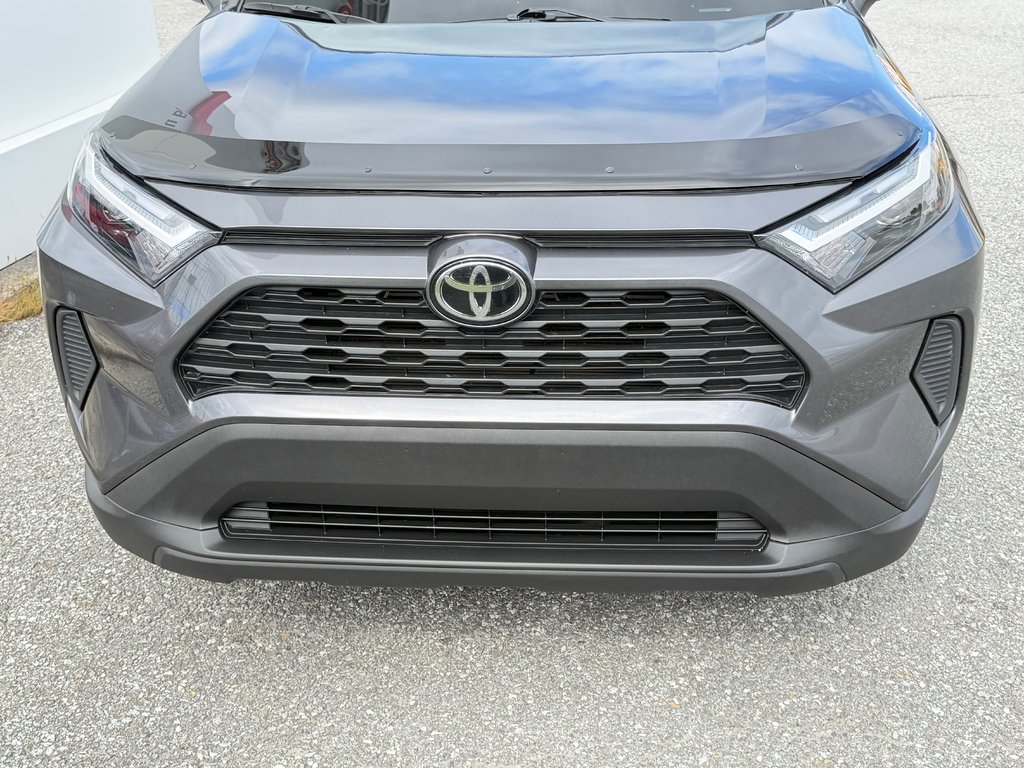 Toyota RAV4 XLE AWD / HITCH / DÉMARREUR DISTANCE / 2022 à Thetford Mines, Québec - 12 - w1024h768px