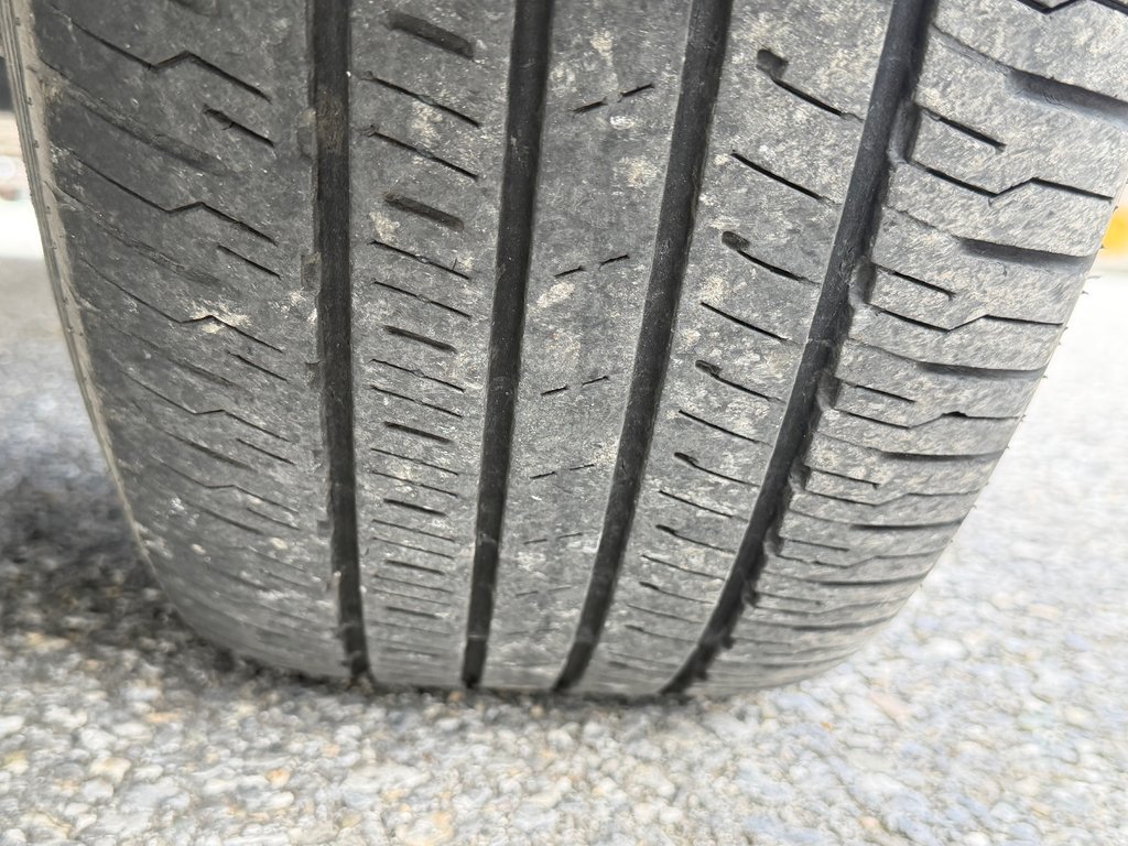 Toyota RAV4 XLE AWD / HITCH / DÉMARREUR DISTANCE / 2022 à Thetford Mines, Québec - 16 - w1024h768px