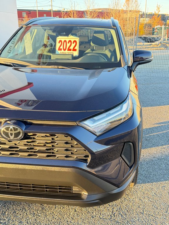 2022 Toyota RAV4 XLE AWD / HITCH / COMME NEUVE !!!! in Thetford Mines, Quebec - 6 - w1024h768px