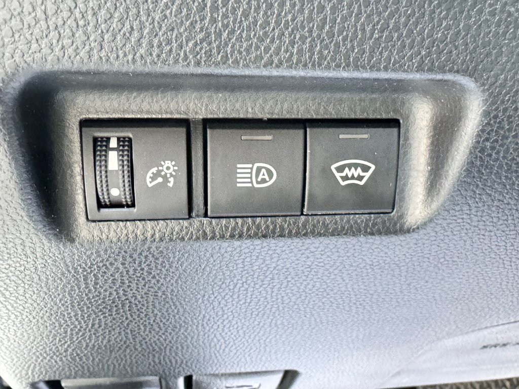 Toyota RAV4 LE AWD / VITRES TEINTÉES*HITCH*DÉMARREUR ET + / 2023 à Thetford Mines, Québec - 30 - w1024h768px
