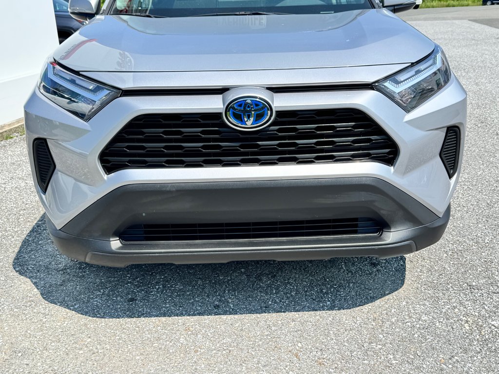 Toyota RAV4 HYBRIDE XLE AWD / PEA 29-08-28=100KM / BAS KILOS / 2023 à Thetford Mines, Québec - 12 - w1024h768px