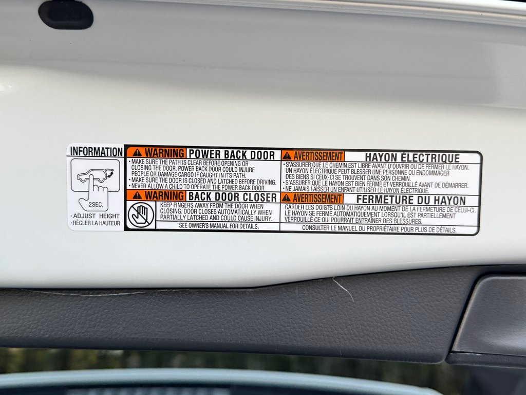 2023 Toyota RAV4 HYBRIDE XLE AWD / 19.800KM SEULEMENT / HITCH / in Thetford Mines, Quebec - 66 - w1024h768px