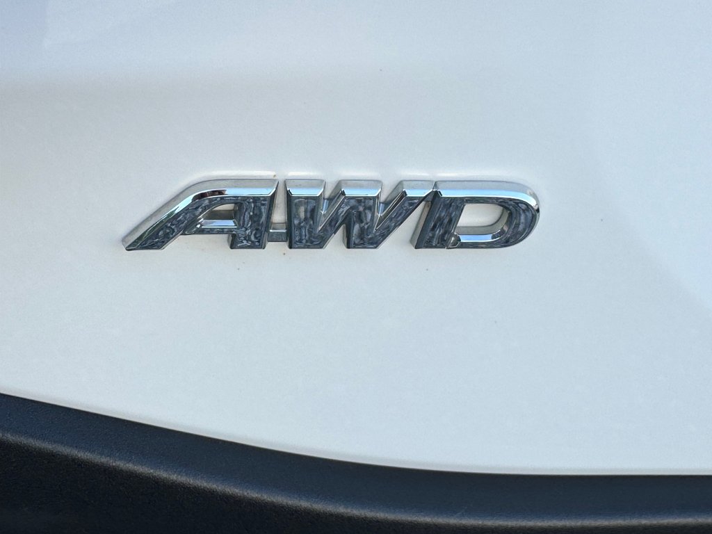 2023 Toyota RAV4 HYBRIDE XLE AWD / 19.800KM SEULEMENT / HITCH / in Thetford Mines, Quebec - 21 - w1024h768px