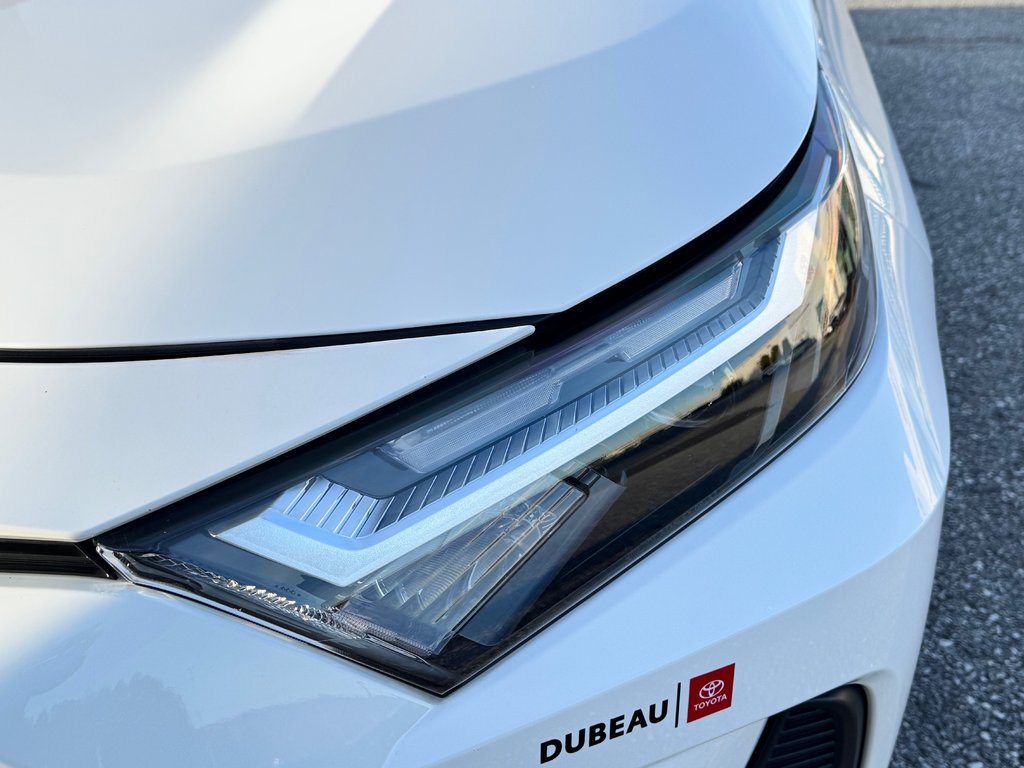 2023 Toyota RAV4 HYBRIDE XLE AWD / 19.800KM SEULEMENT / HITCH / in Thetford Mines, Quebec - 10 - w1024h768px