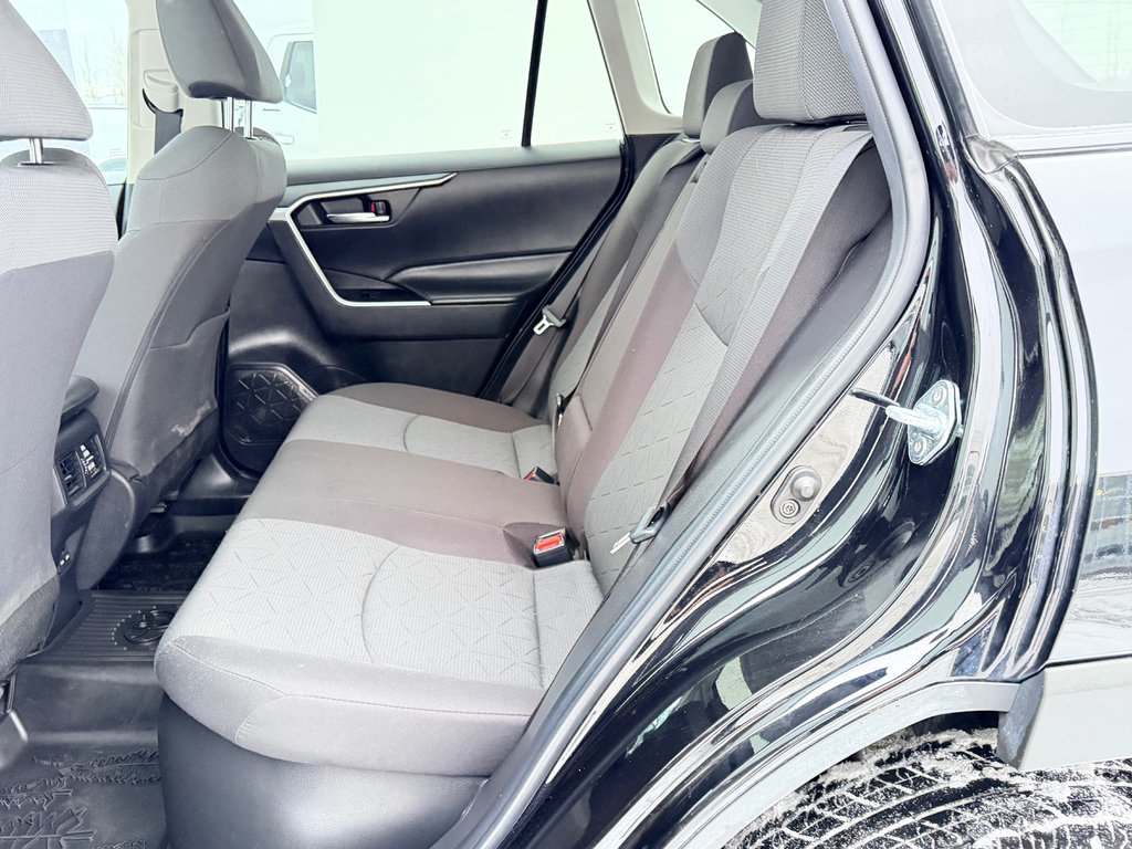 2023 Toyota RAV4 WOODLAND HYBRIDE ( TRÈS RARE ) PEA 30-03-28=100KM in Thetford Mines, Quebec - 52 - w1024h768px