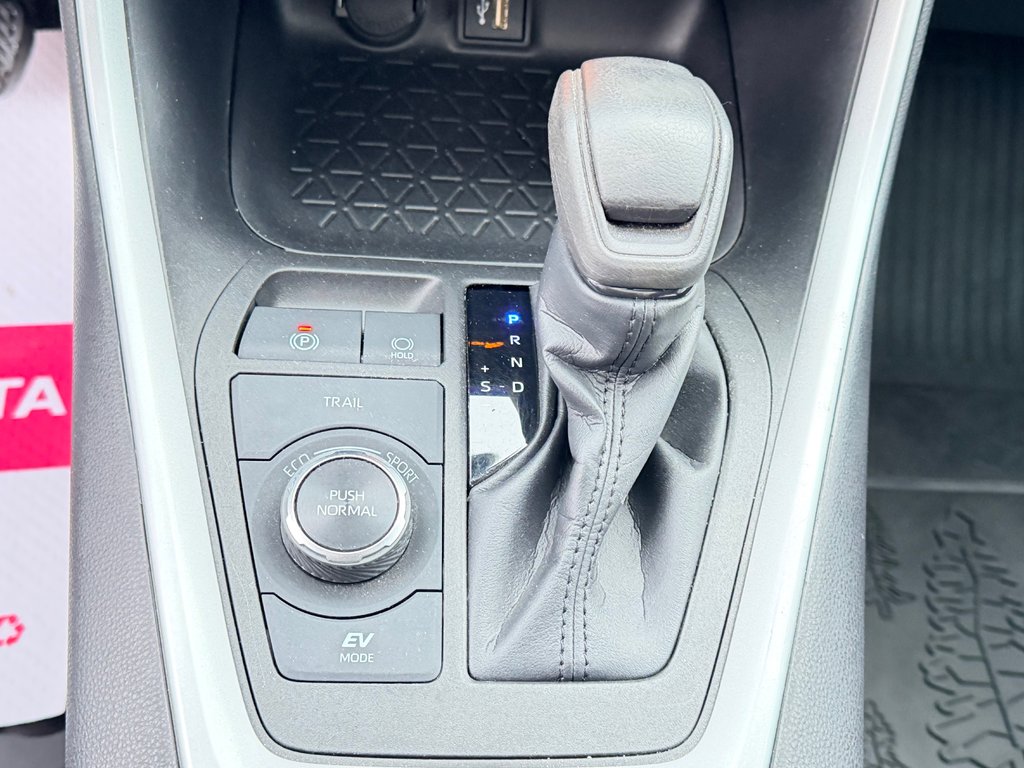 2023 Toyota RAV4 WOODLAND HYBRIDE ( TRÈS RARE ) PEA 30-03-28=100KM in Thetford Mines, Quebec - 47 - w1024h768px