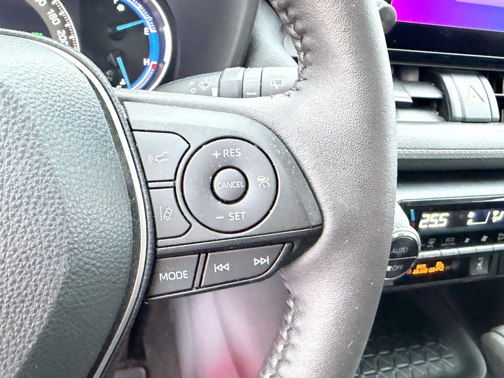 2023 Toyota RAV4 WOODLAND HYBRIDE ( TRÈS RARE ) PEA 30-03-28=100KM in Thetford Mines, Quebec - 41 - w1024h768px