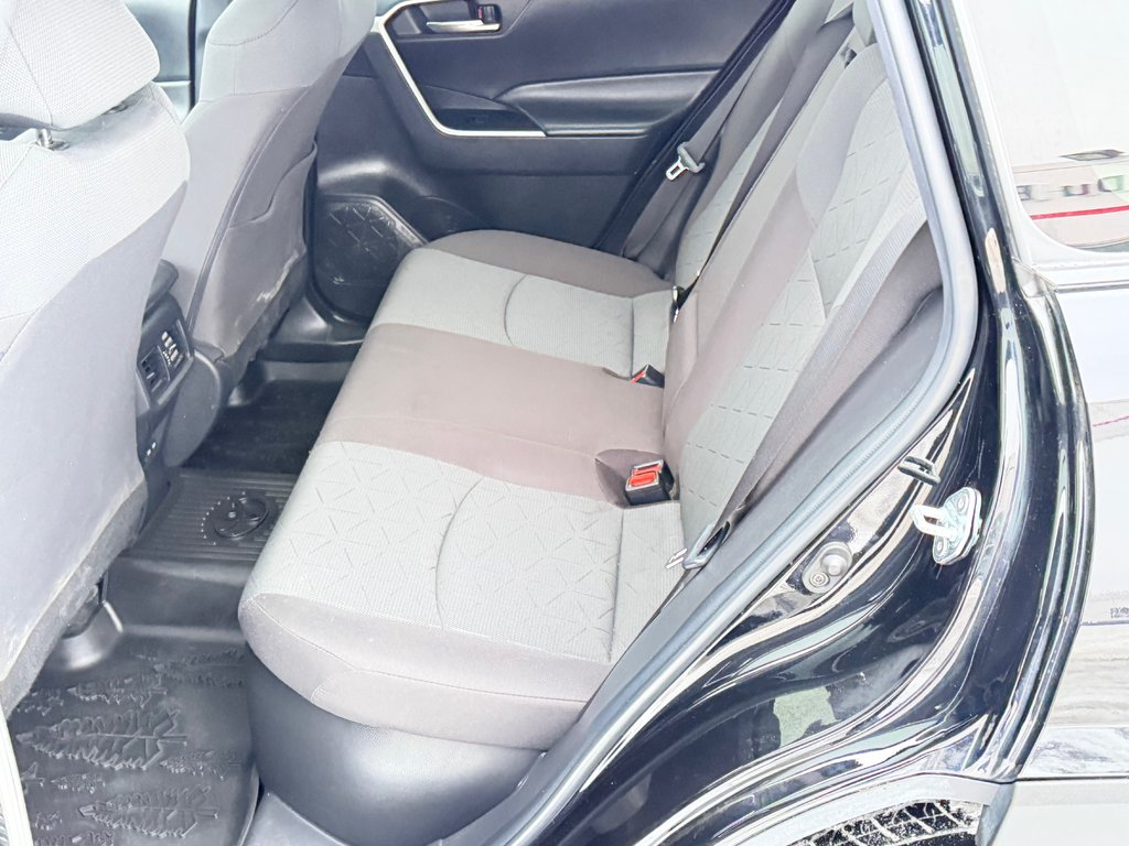 2023 Toyota RAV4 WOODLAND HYBRIDE ( TRÈS RARE ) PEA 30-03-28=100KM in Thetford Mines, Quebec - 51 - w1024h768px